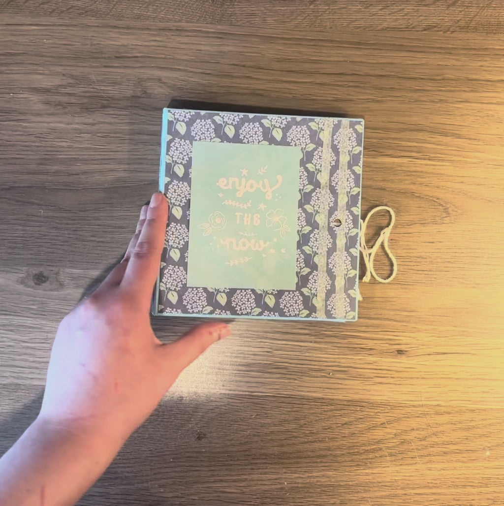 Floral Mini Scrapbooks